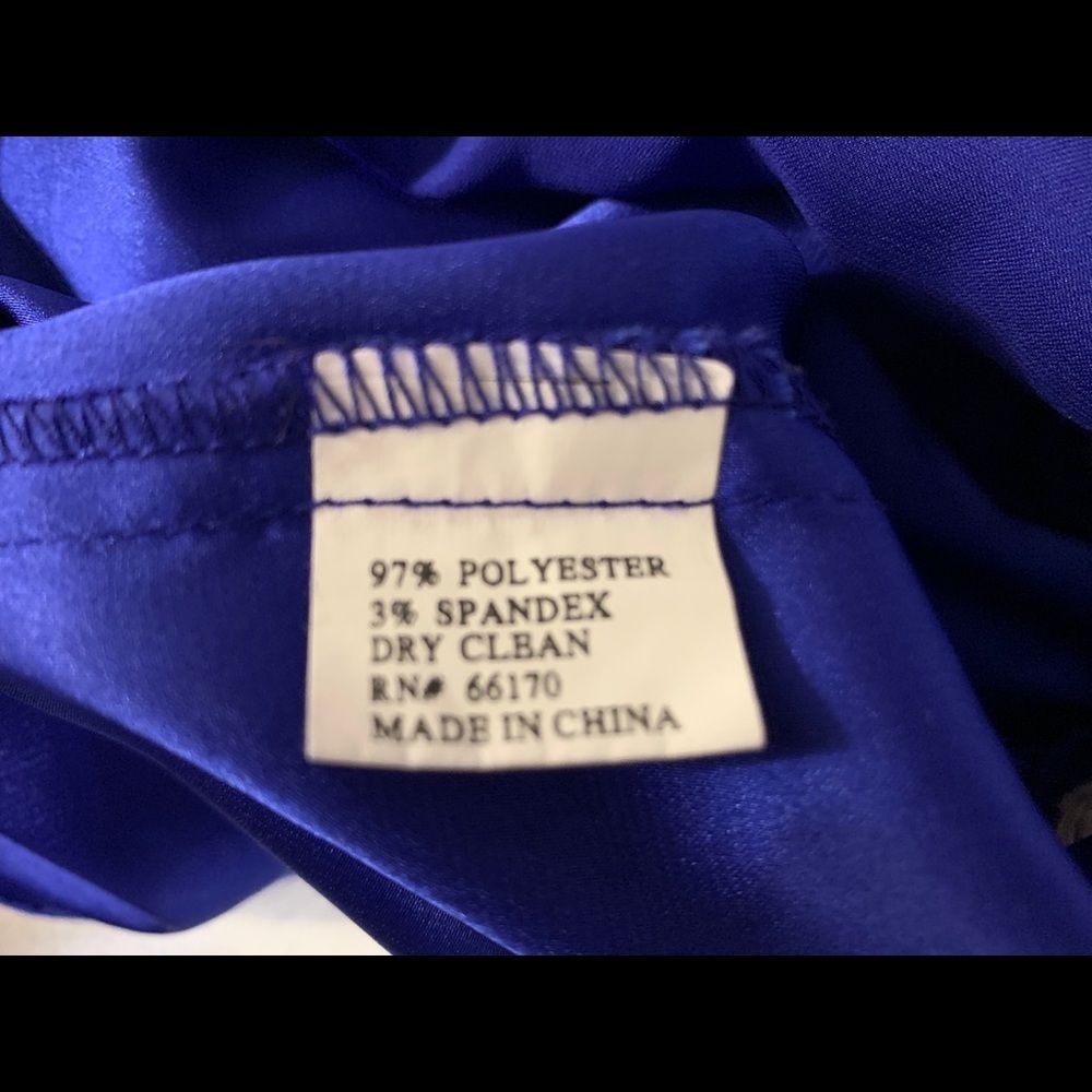 A New York Blue Ruffle Blouse - Picture 3 of 4